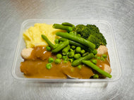 Rosemary & Garlic Lamb Sausages With Mashed Potato & Vegetables
