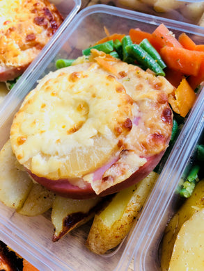 Ham Steak & Pineapple With Roasted Potatoes, Honey Carrots & Green Beans
