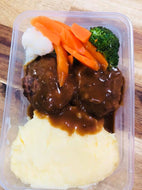 Home Made Rissoles With Creamy Mashed Potato, Vegetables & Gravy